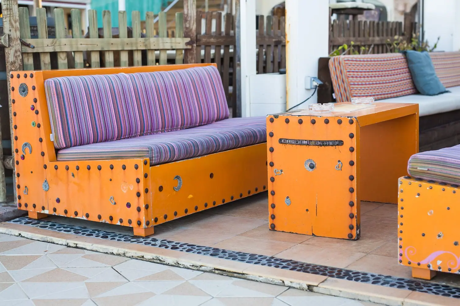 Recykling w designie: Drugie życie starych mebli